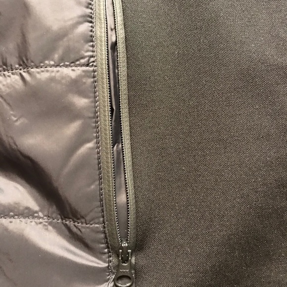 VINCE CAMUTO MENS BLACK VEST WITH FUR LINING - Picture 9 of 9